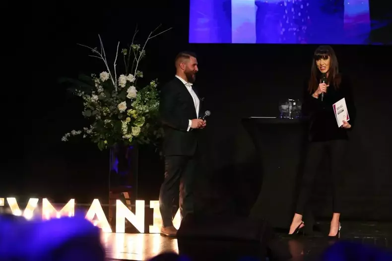 denise-rifai-criticata-iulia-albu-5-1024x682-1