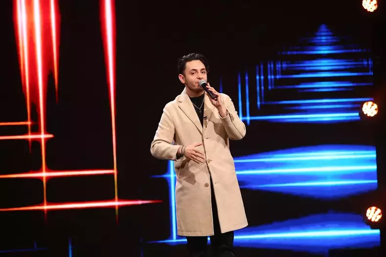 johny-romano-in-finala-sezonului-2-stand-up-revolution-copy