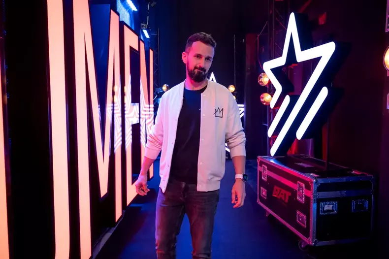 alex-mocanu-14-scaled-1