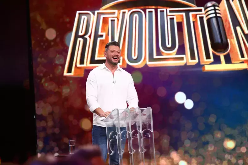 victor-slav-moment-de-contre-emploi-la-stand-up-revolution