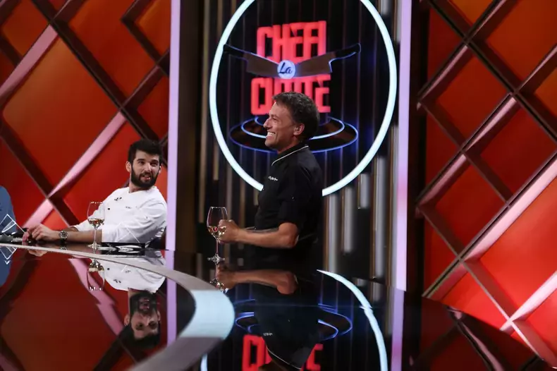 chef-stefan-a-luat-amuleta-ieri-seara2-scaled