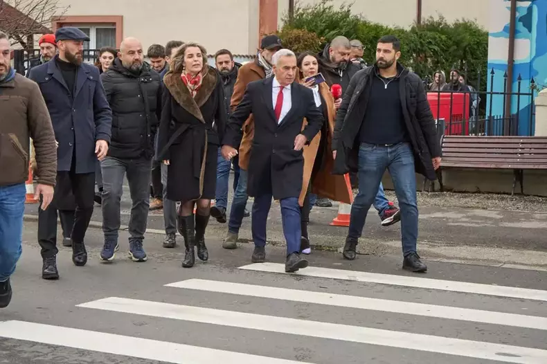 calin-si-cristela-georgescu-au-fost-surprinsi-dupa-ce-au-votat-la-parlamentare--foto-profimedia--1536x1023