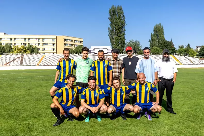 Lucas Bagett serial pro tv2