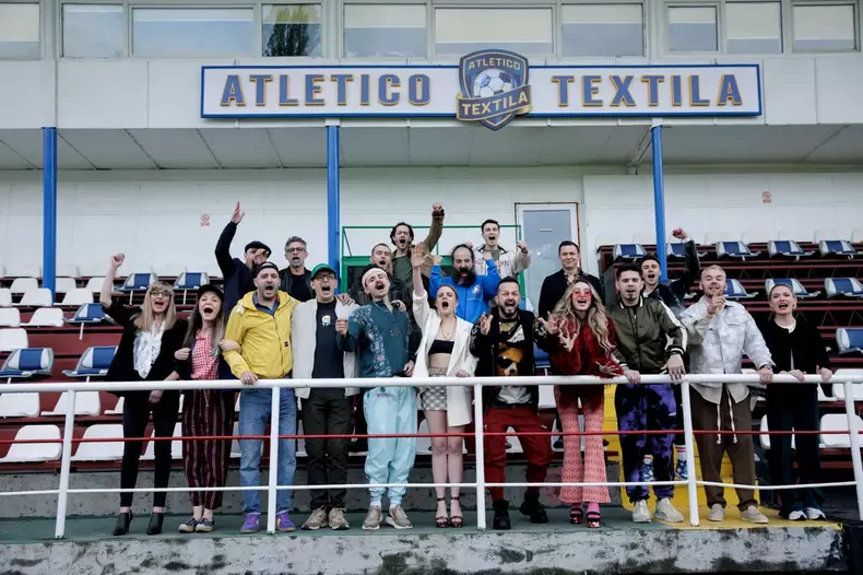 Lucas Bagett serial pro tv5