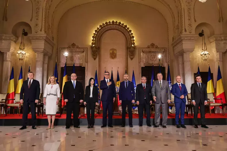 candidati-dezbatere-electorala-tvr