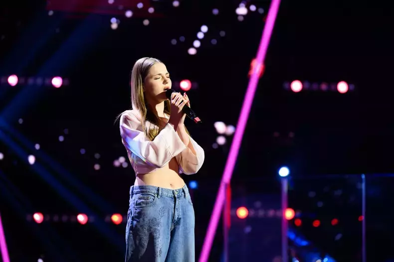 alessia-pop-la-vocea