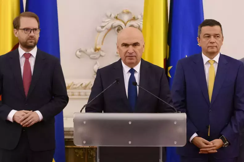 hepta_8413604-scaled