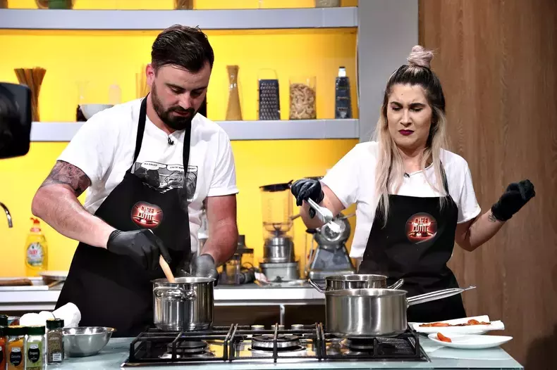 adda-si-catalin-rizea-la-chefi-la-cutite