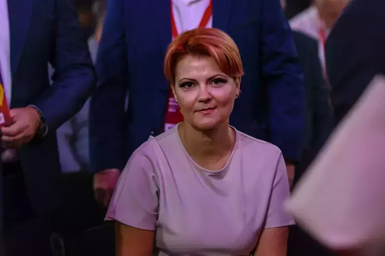 hepta_7998054-scaled-1