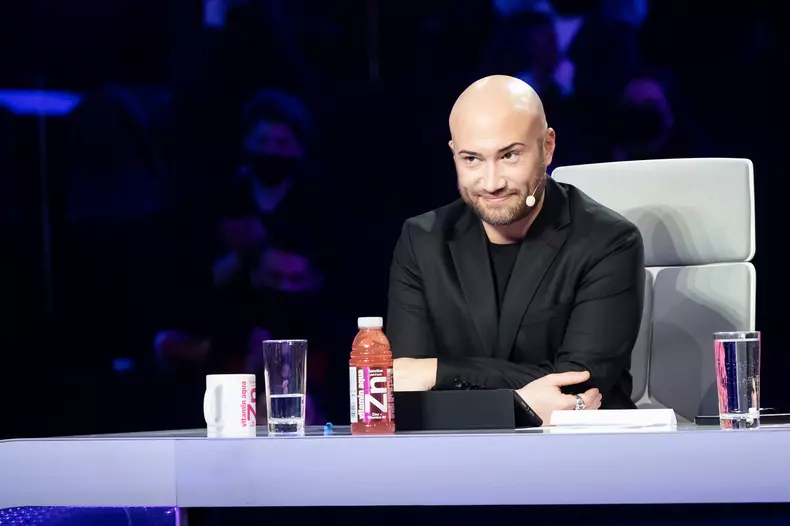 Ștefania Costache, iar la „iUmor” ”Nu puteam să ratez ocazia să mă vadă lumea și îmbrăcată” (1)