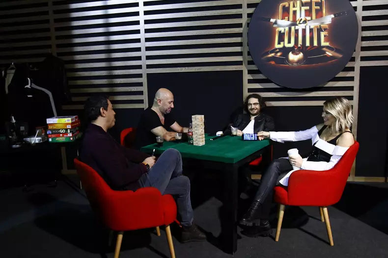 Cum au fost surprinși jurații în pauzele de la filmările sezonului 5 ,,Chefi la cuțite” (2)