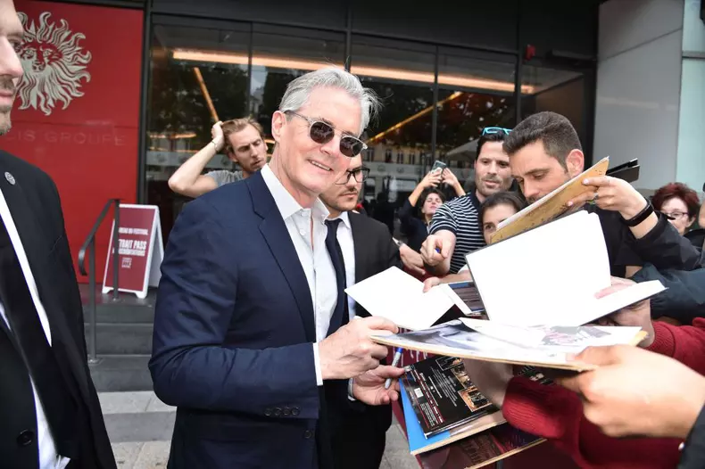 Kyle MacLachlan arrive au Champs Elysées Film Festival (CEFF) à Paris
