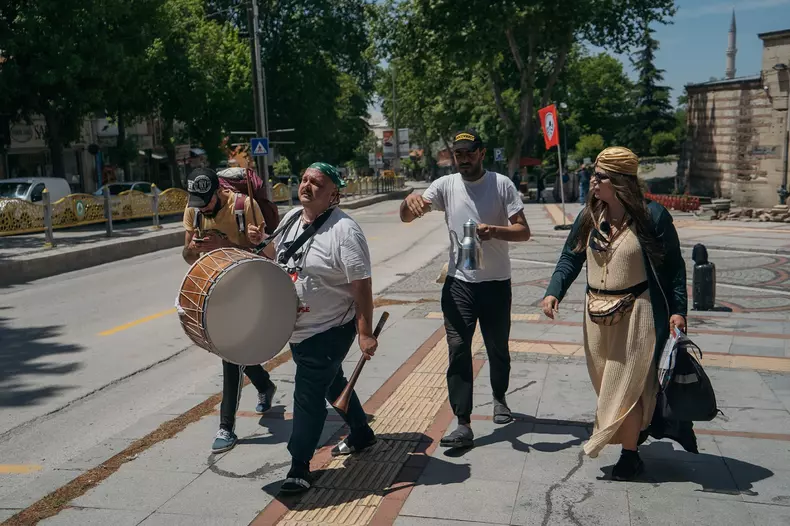 asia-express-sezonul-4-20210523_asia_express_stage_one_day_one084