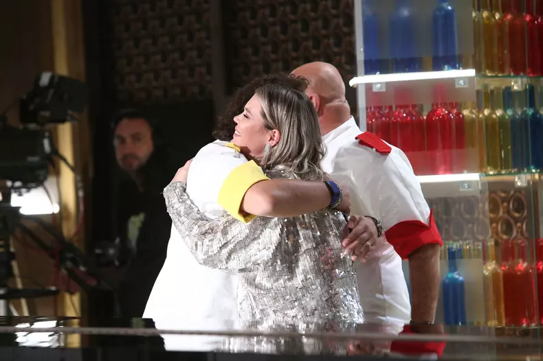 Cum-arata-Gina-Pistol-in-editiile-speciale-„Chefi-al-cutite-18