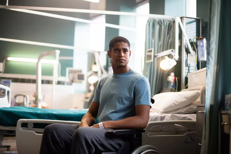 Ai încredere în mine - Sezonul 2 - Alfred Enoch