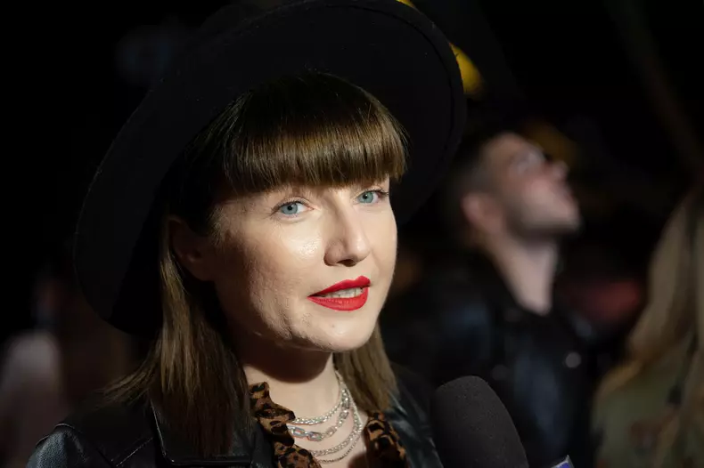 Ce-tinute-au-purtat-vedetele-la-premiera-de-gala-a-„Odata-pentru-totdeauna-filmul-regizat-de-Iura-Luncasu-14