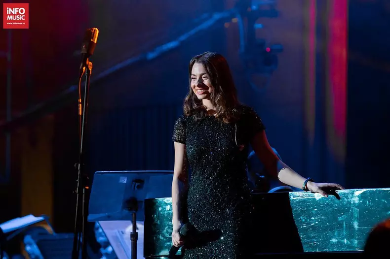 Cine-este-Laura-Bretan-invitata-speciala-in-marea-finala-Romanii-au-talent-2022-4