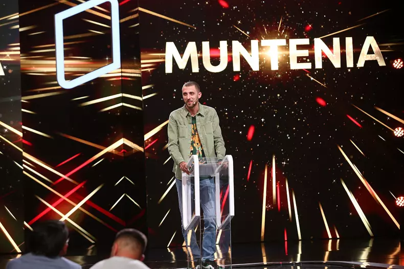 alex-dobrota-razi-cu-ROaST-de-sarbatoare-