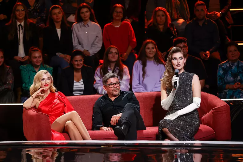 andreea-balan-cristian-iacob-iulia-albu-razi-cu-rost-ziua-antenei