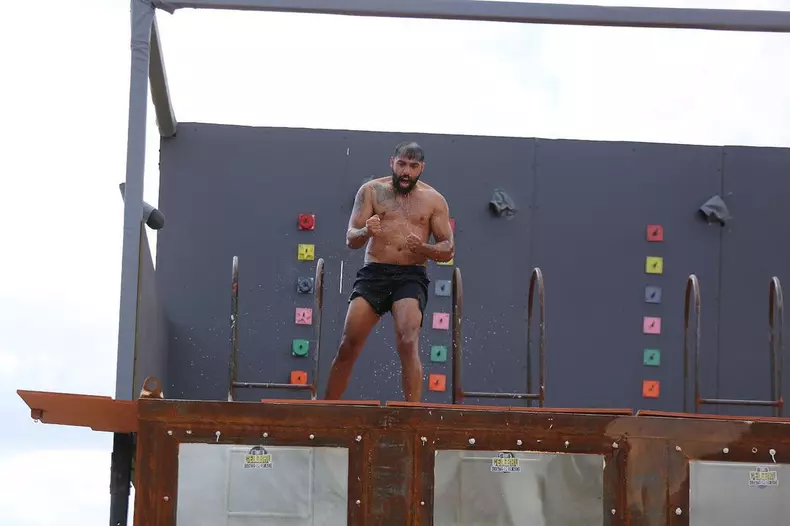 cine-sunt-finalistii-de-la-sunt-celebru-scoate-ma-de-aici-2022-3