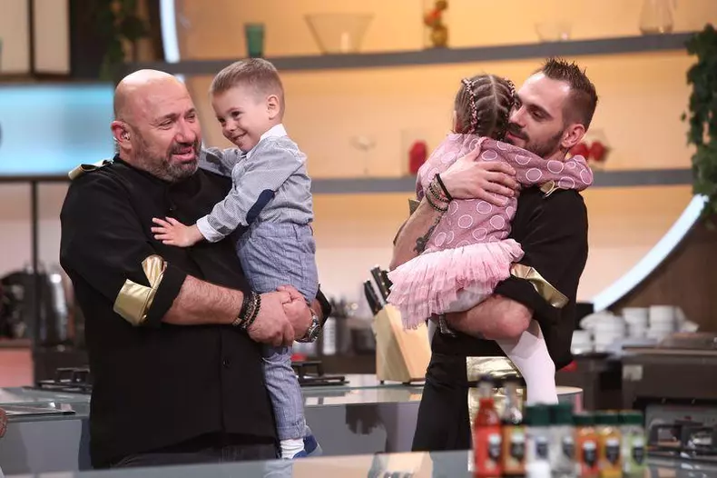 copiii-lui-adrian-stroe-au-facut-senzatie-in-bucatarie-8