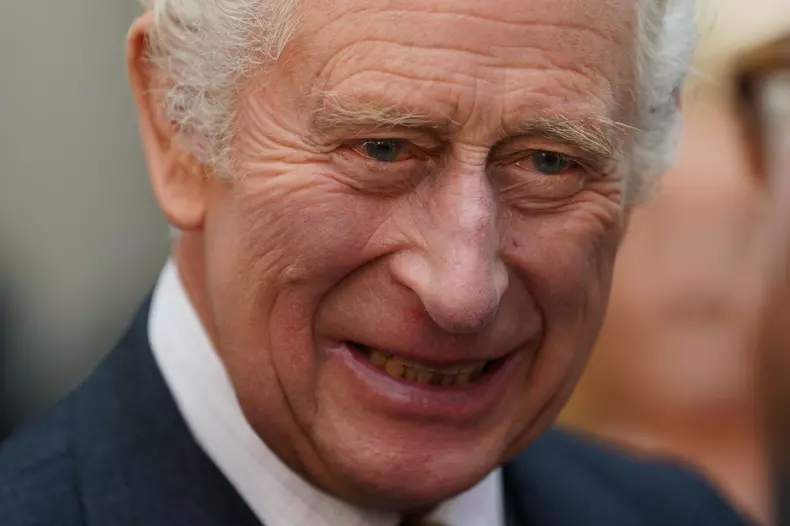 De ce va fi Charles al III-lea unul dintre cei mai excentrici suverani britanici. Ce tabieturi bizare are monarhul