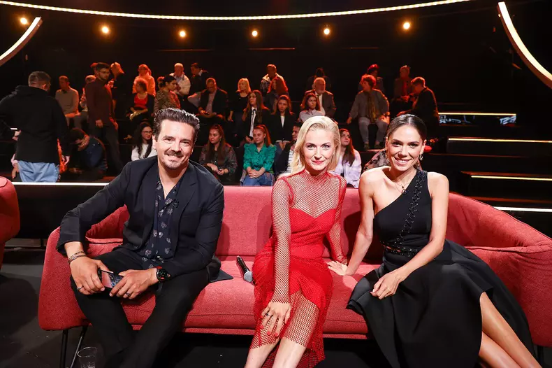 mihai-petre-elwira-petre-irina-fodor-razi-cu-rost-ziua-antenei-