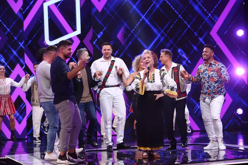 mioara-velicu-razi-cu-ROaST-de-sarbatoare-