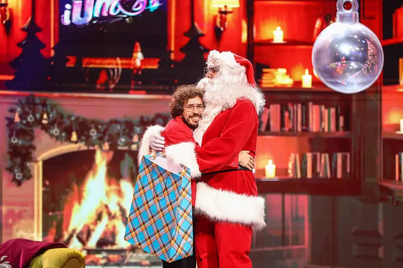 costel-a-primit-cadou-de-la-mos-craciun-in-cadrul-galei-speciale-iumor