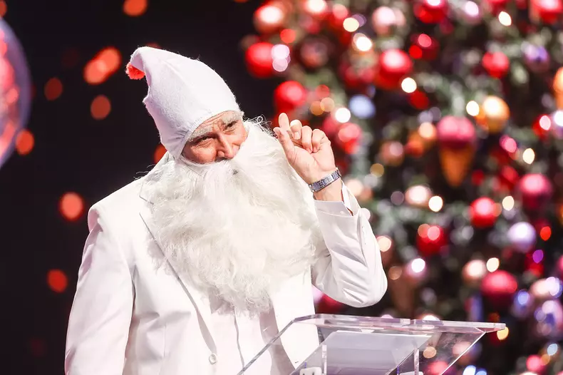 nicolai-tand-roast-si-autoironie-gala-de-craciun-iumor-sezon-13