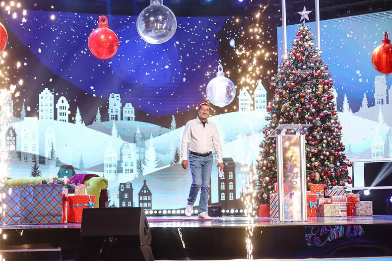 radu-pietreanu-roast-savuros-gala-de-craciun-iumor