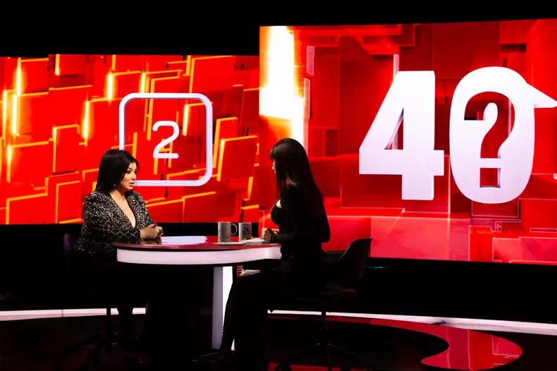 adriana-bahmuteanu-la-40-de-intrebari-cu-denise-rifai-1