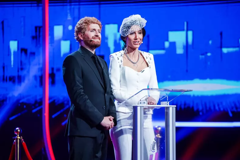 monica-odagiu-george-tanase-i-au-impersonat-pe-meghan-markle-si-printul-harry-iumor-sezonul-14