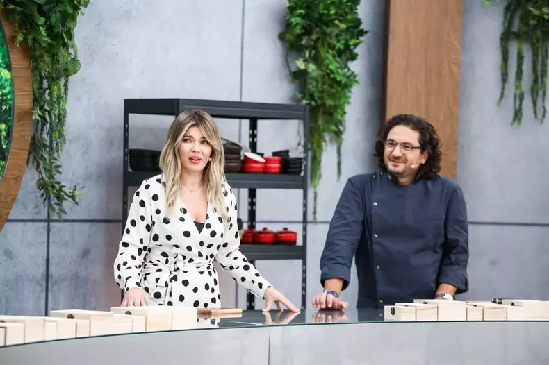 Se schimbă regulile la Chefi la cuțite, sezonul 11.  „Va fi dezastru la amuletă!”