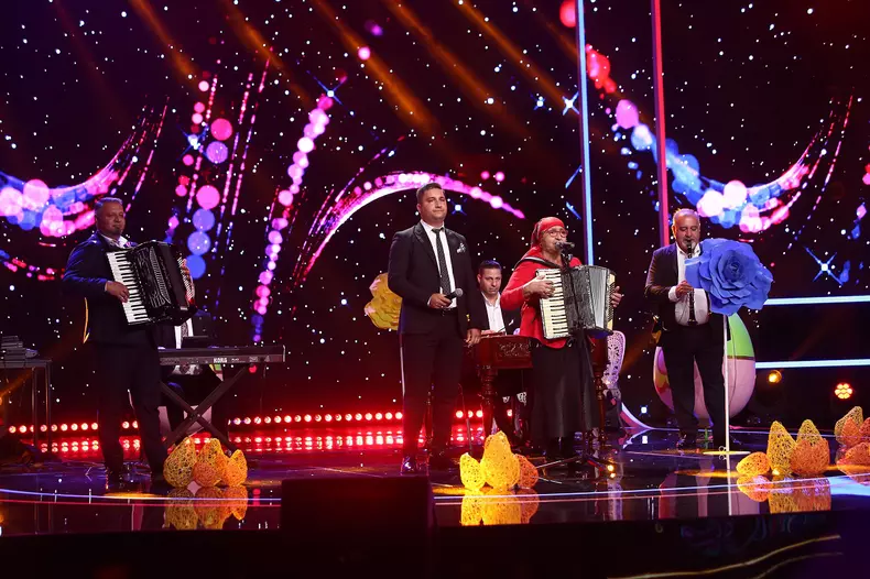 taraful-de-la-varbilau-gala-iumor-de-paste-dupa-terapie-prin-comedie_2023