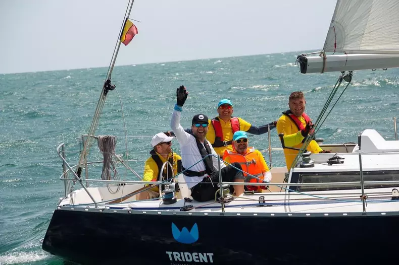 andi-moisescu-sailing-1