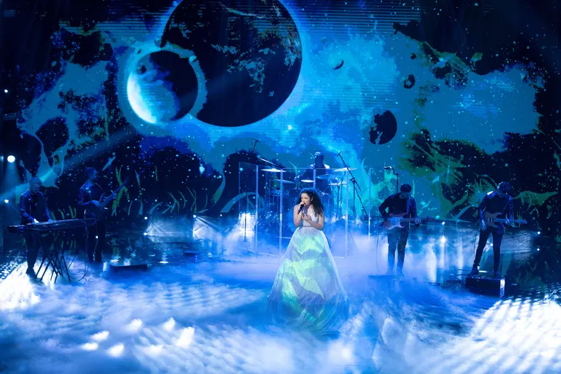 carina-veghiu-wild-card