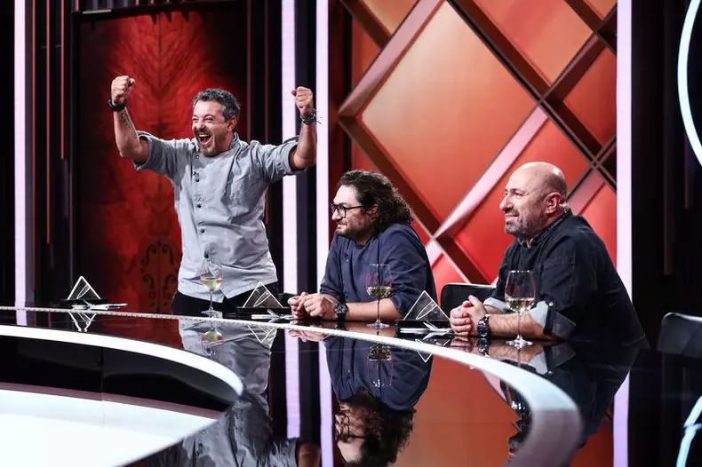 chefi-la-cutite-2023.-cine-a-castigat-seiful-cu-amulete.-verdictul-dat-de-patrizia-paglieri-6