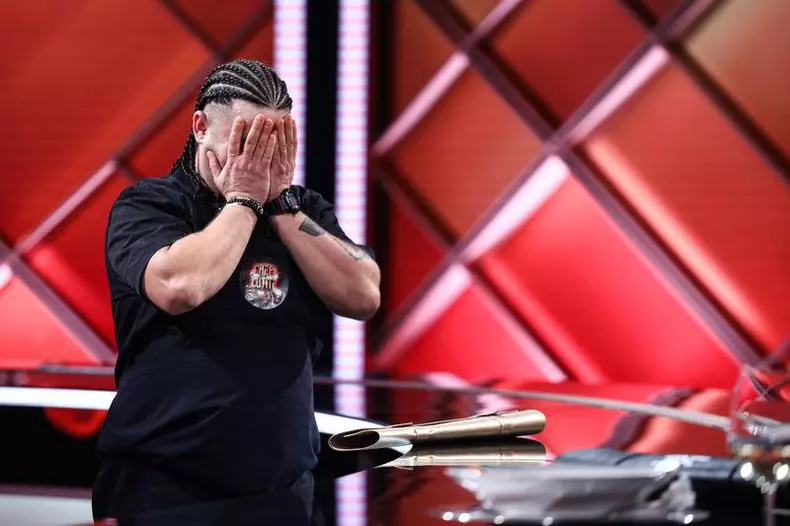 chefi-la-cutite-2023.-cine-este-dumitru-paul-tudosescu-cutitul-de-aur-al-lui-catalin-scarlatescu.-2