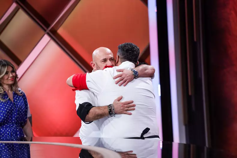 daniel-dragomir-eliminat-de-la-chefi-la-cutite-2023.-de-ce-a-fost-amalia-depunctata-4