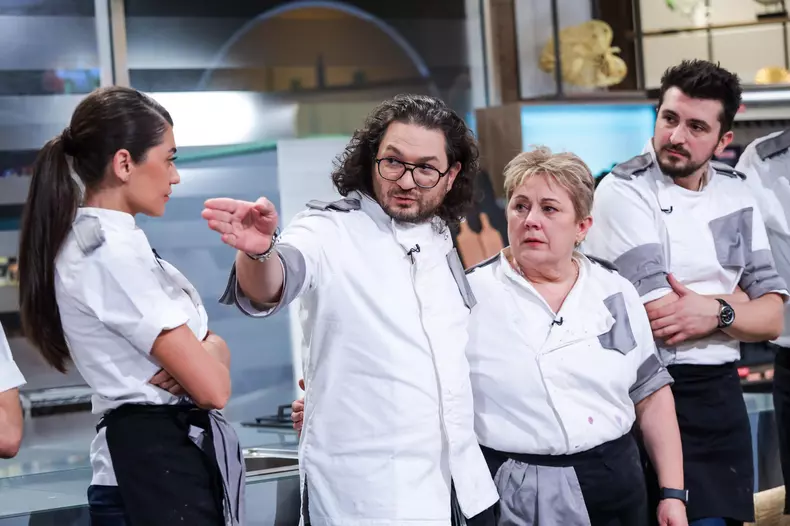 doi-concurenti-au-fost-eliminati-de-la-chefi-la-cutite-2023-7