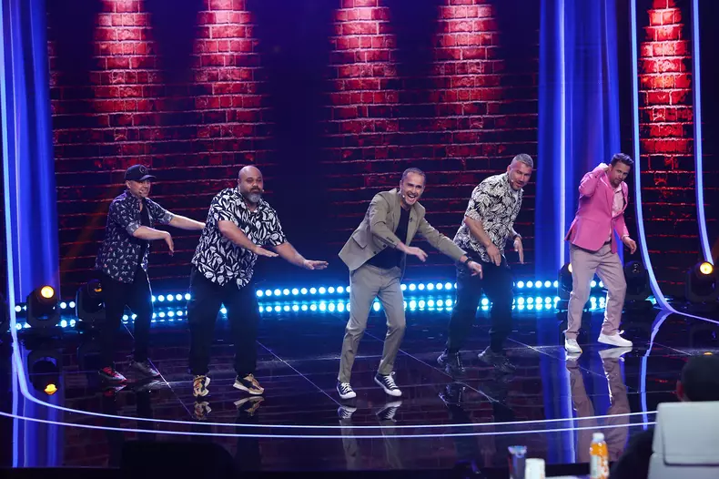 serban-copot-dan-badea-magicianul-robert-tudor-fachirul-din-peris-perversu-de-pe-targu-ocna-iumor-gala-combinatiilor-explozive