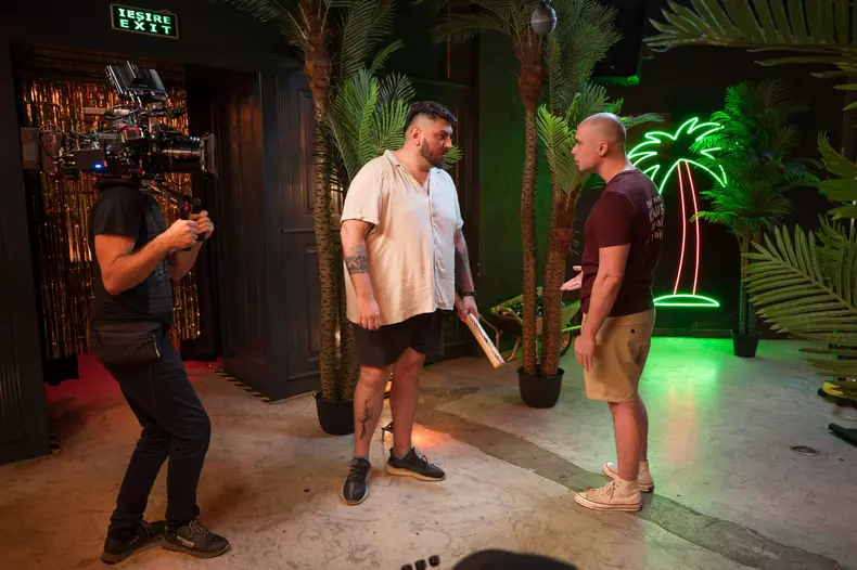 Klaus şi Barroso, noul proiect al creatorilor Taximetrişti. Primele imagini de la filmările peliculei cu Micutzu (3)