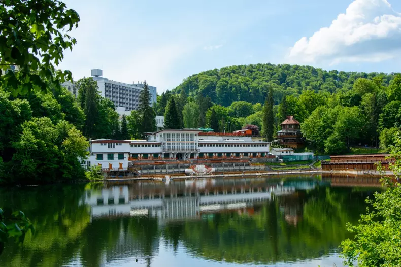 lacul ursu sovata mures