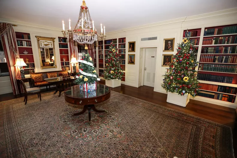The White House Previews Decor For The Holiday Season