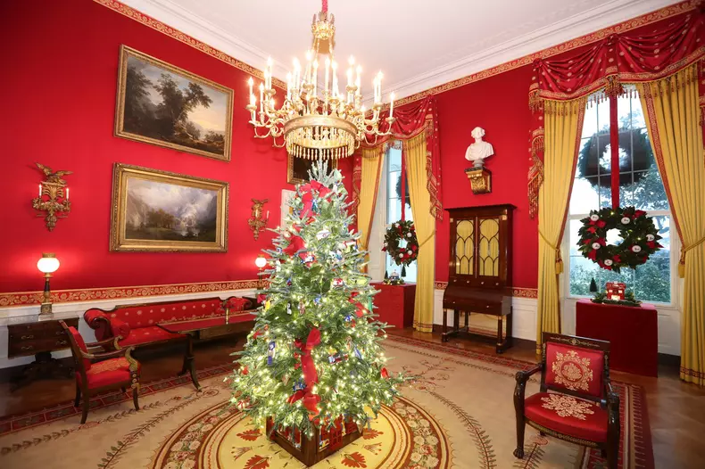 The White House Previews Decor For The Holiday Season