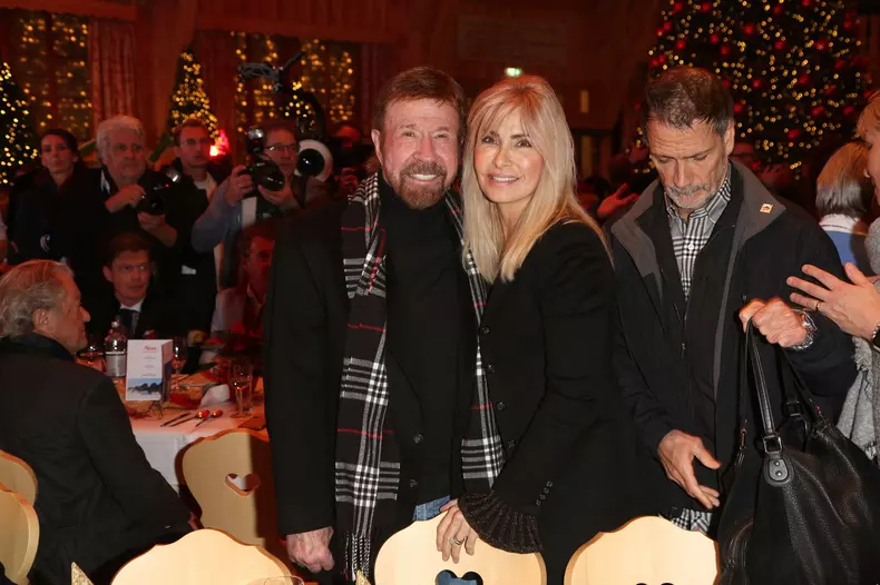 Chuck Norris și soția