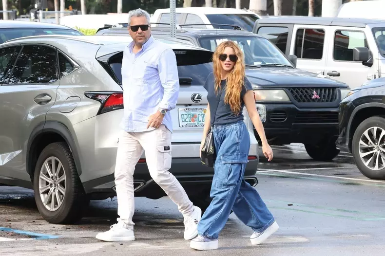 Shakira si fratele ei