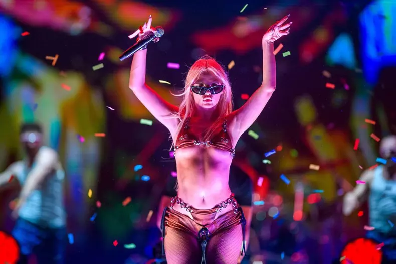 alexandra-stan-1