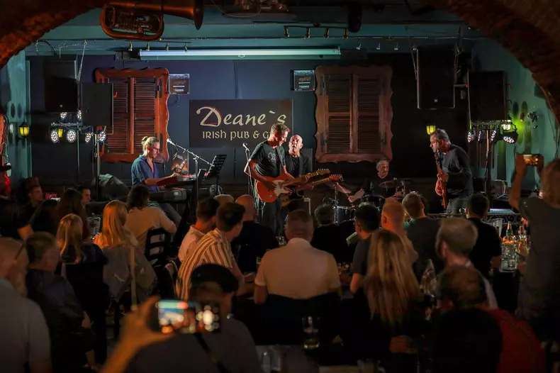 jam-session-deanes-irish-pub-brasov-jazz-_-blues-festival-2023